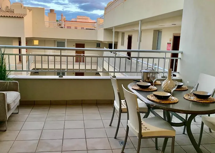 Palmeritas Mar Tenerife Sur * Palm-mar